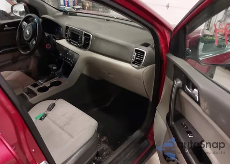 2017 Kia Sportage Lx z USA, uszkodzony, nr VIN KNDPM3AC9H7297074